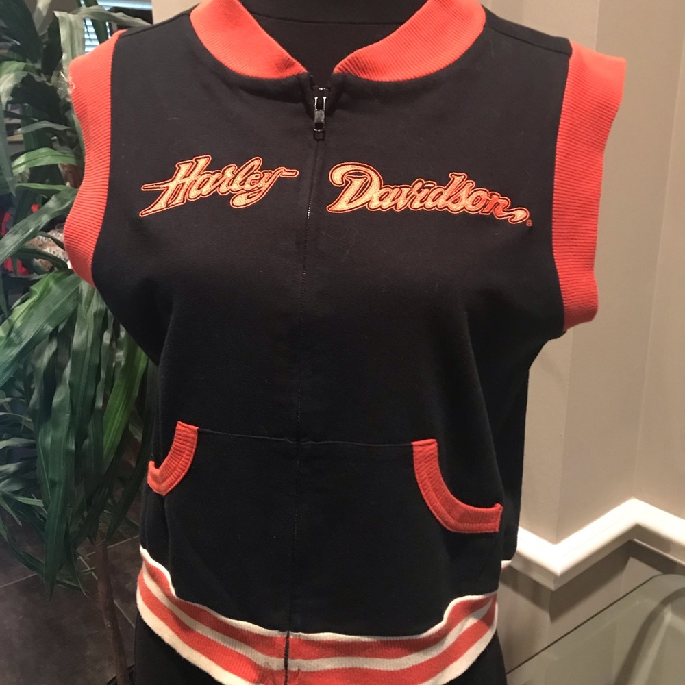 Harley Davidson Women’s sleeveless sweater